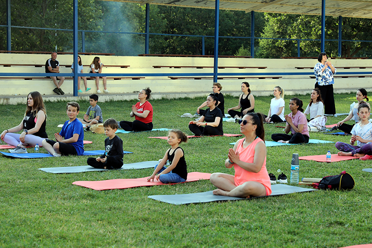 Çerkezköy Belediyesi Dünya Yoga Günü’nü Kutladı