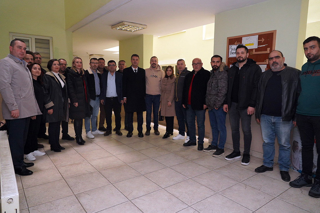 Çorlu Belediye Başkanı Sarıkurt’a Hemşehri Derneklerinden Coşkulu Karşılama