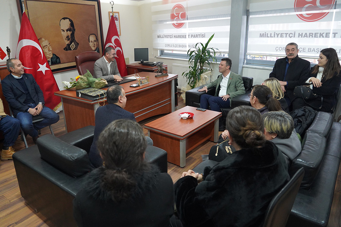 Çorlu Belediye Başkanı ve CHP Çorlu Belediye Başkan Adayı Ahmet Sarıkurt, siyasi parti ziyaretleriyle seçim startını verdi.